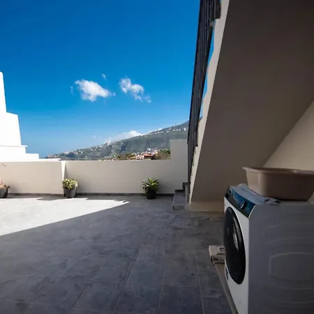 Mojo Surf Yoga House * La Orotava