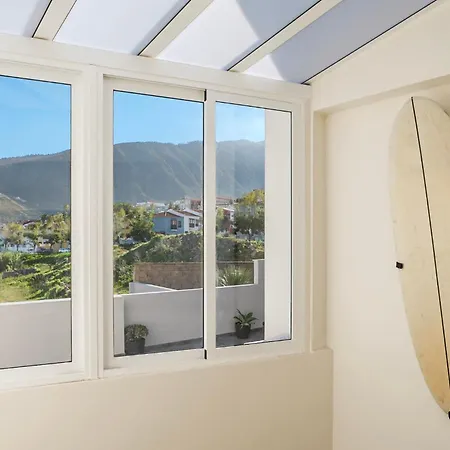 Mojo Surf Yoga House La Orotava