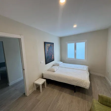 Mojo Surf Yoga House