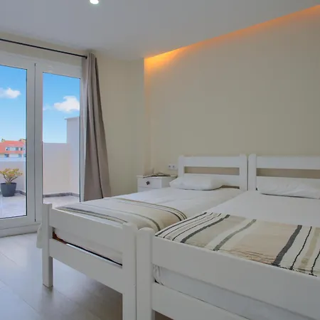 Mojo Surf Yoga House Holiday home *